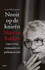 Nooit op de knieen - Leo Molenaar (ISBN 9789460038556)