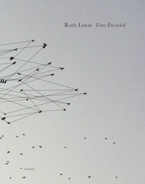Rody Luton. Time Encircled - Rody Luton, Mark Kremer (ISBN 9789492852427)